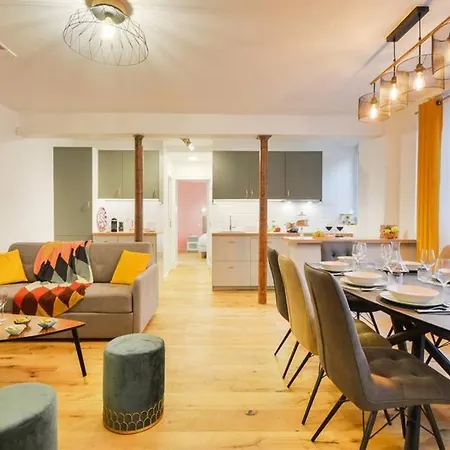 Luxueux Duplex 6 - 8pers - Full Equipped - République Appartement *
