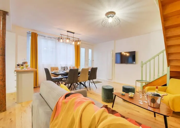 Luxueux Duplex 6 - 8pers - Full Equipped - Republique