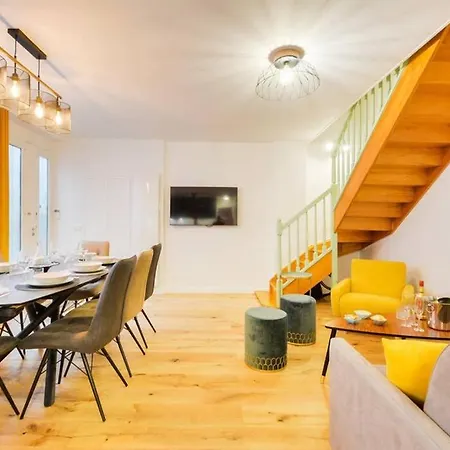 Canal St-martin/duplex 6/8pers/equipped/republique Paris