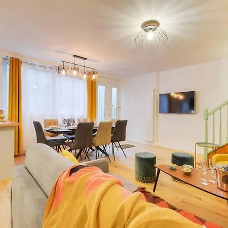 Canal St-martin/duplex 6/8pers/equipped/republique