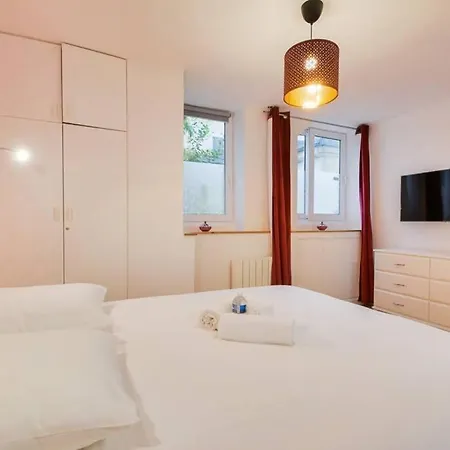 Canal St-martin/duplex 6/8pers/equipped/republique *