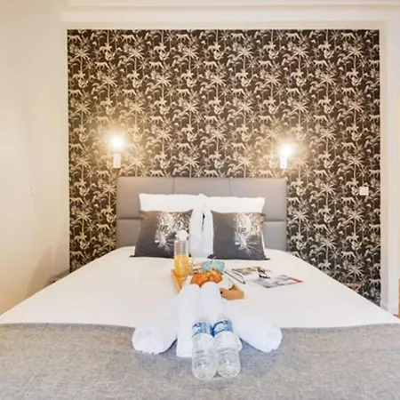Apartment Canal St-martin/duplex 6/8pers/equipped/republique