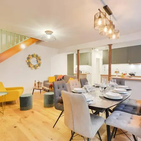 Apartment Canal St-martin/duplex 6/8pers/equipped/republique